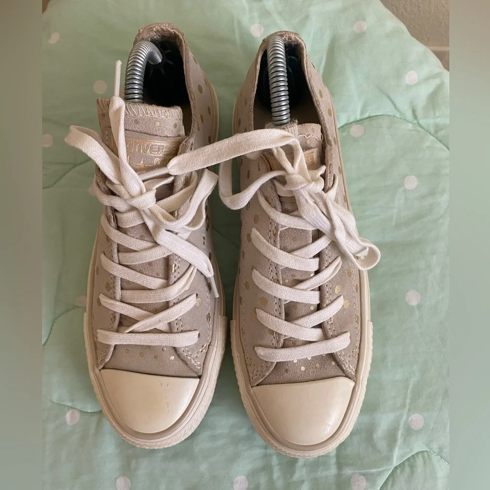 Converse Tan and Gold Polka Dot Kids Sneakers size 3